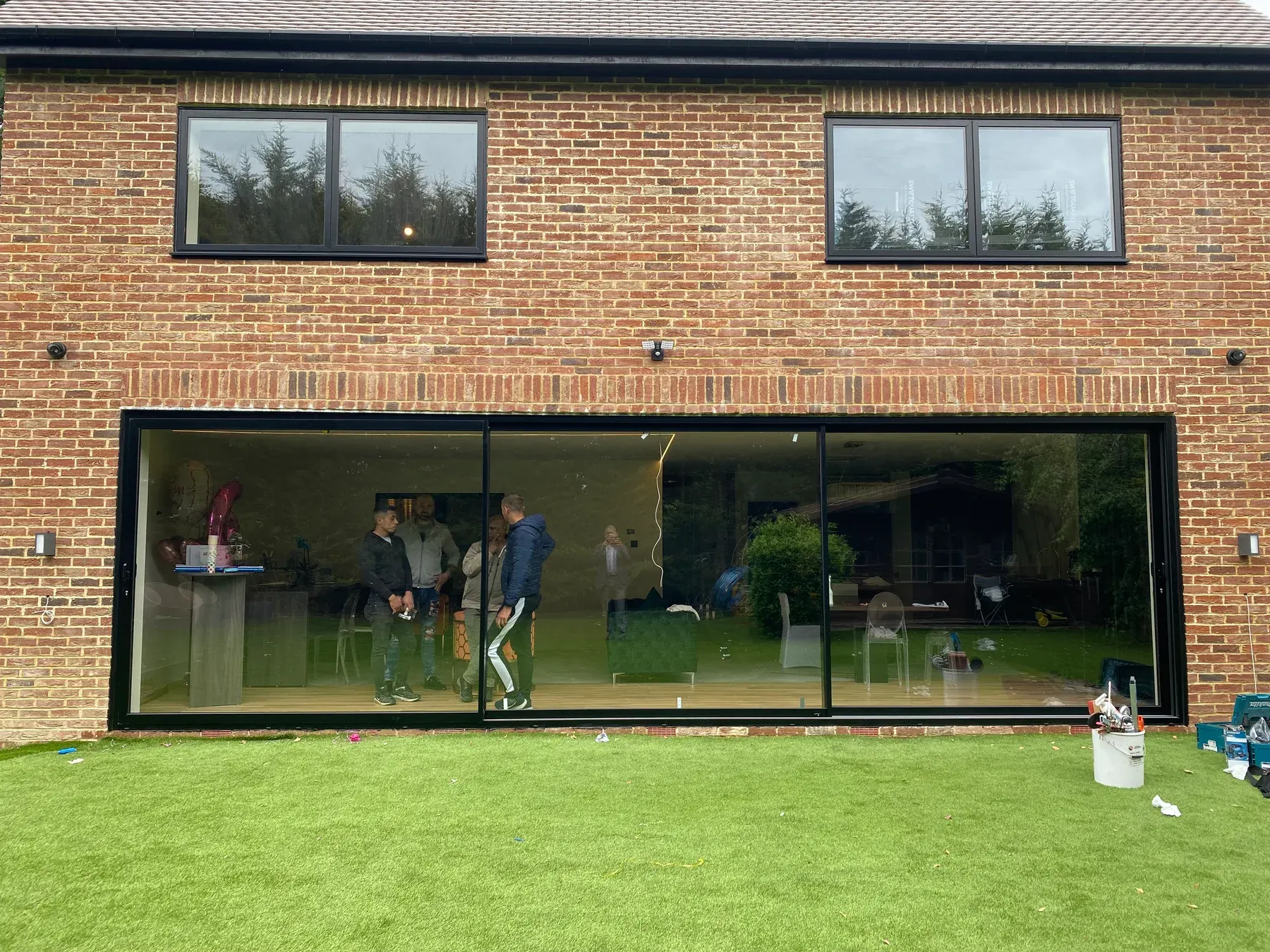 Six-metre sliding wall